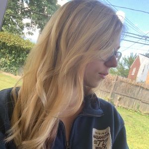 Meet your Posher, Jessica